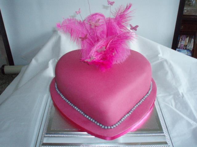 I want a Bright Pink Wedding Cake