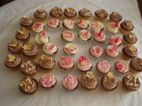 Pink and Chocolate cup cakes